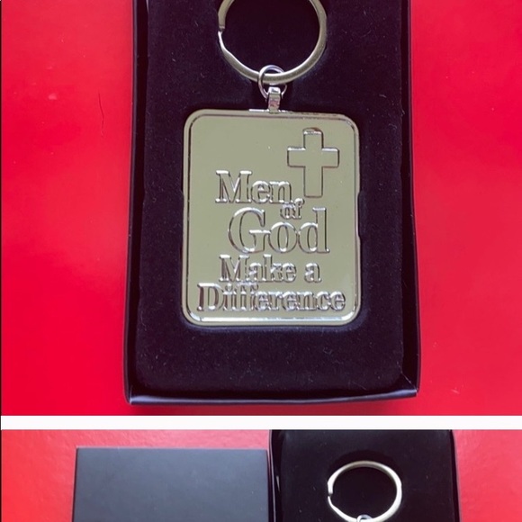 Other - Men of God Make a Difference Boxed Keychain